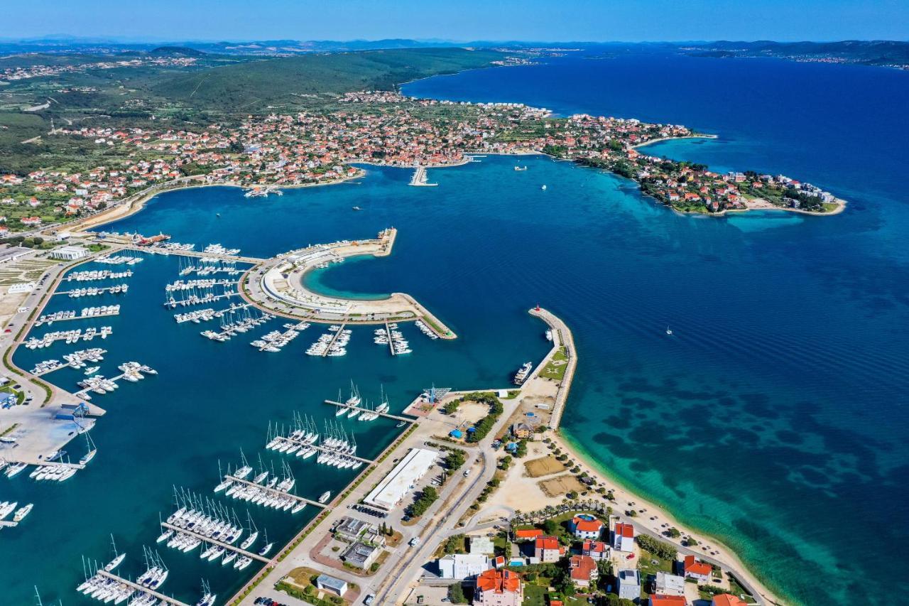 Apartments With A Parking Space Sukosan, Zadar - 16641 Sukošan Exterior foto